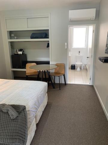 Twizel Central Studio Accommodation Bagian luar foto