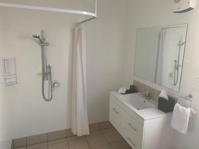 Twizel Central Studio Accommodation Bagian luar foto