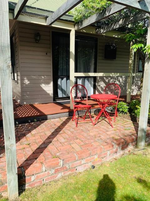 Twizel Central Studio Accommodation Bagian luar foto